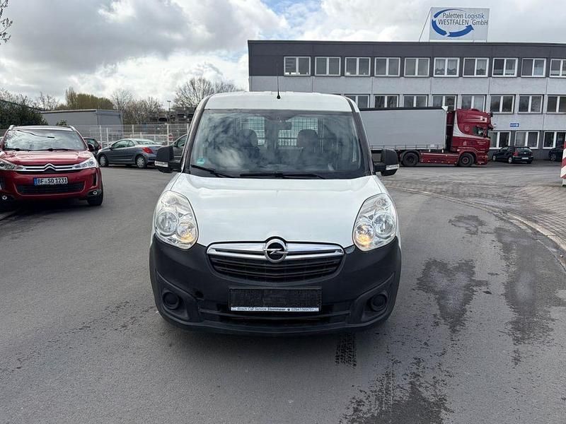 Gebraucht Opel Combo 90 PS (66 kW) 2012 Weiß Van / Kleinbus