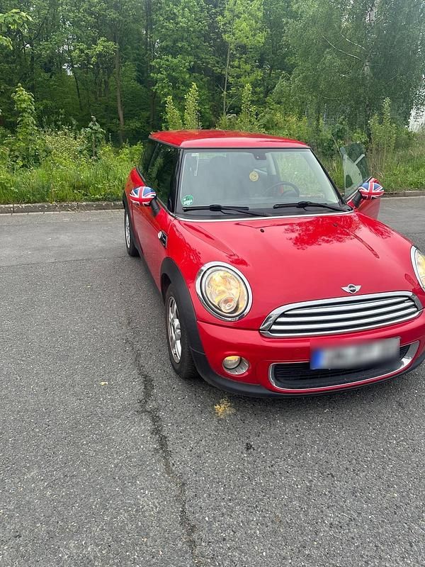 Gebraucht Mini Cooper 122 PS (89 kW) 2011 Rot Kleinwagen