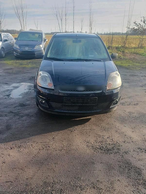 Blau Gebraucht 2007 Ford Fiesta Limousine | 450 € (Superpreis) - Bild 1/4
