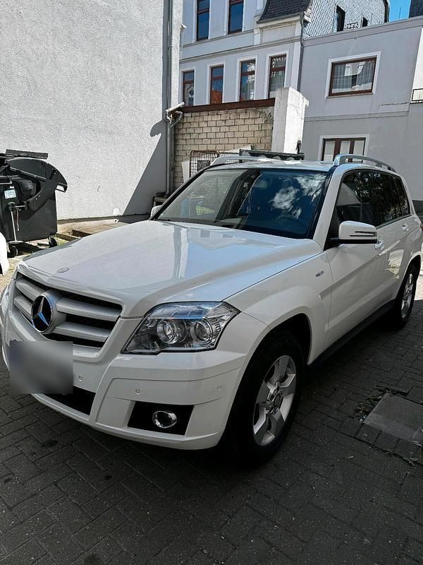 Weiß Gebraucht 2012 Mercedes GLK220 SUV | 11.200 € (Superpreis) - Bild 1/4