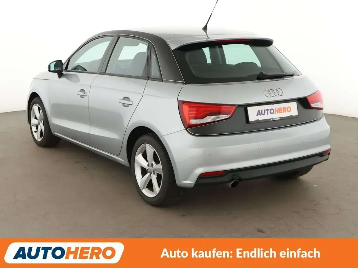 Gebraucht Audi A1 Design 95 PS (69 kW) 2018 Florettsilber Kleinwagen