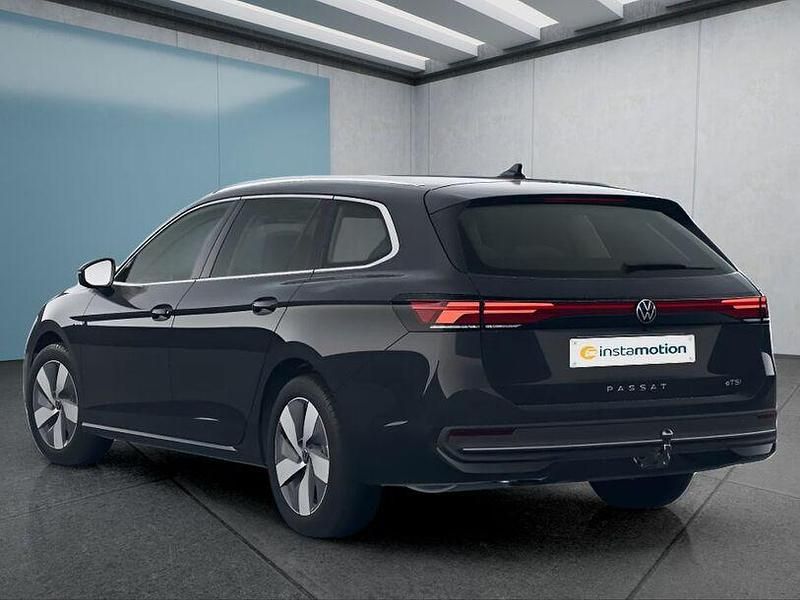 Gebraucht VW Passat 150 PS (110 kW) 2024 Schwarz Kombi