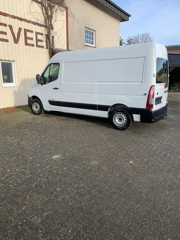 Second-hand Renault Master 145 CP (106 kW) 2017 Gri Van