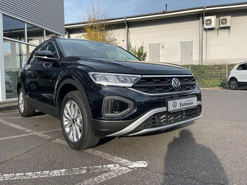 Neu VW T-Roc Life 150 PS (110 kW) 2025 Schwarz SUV