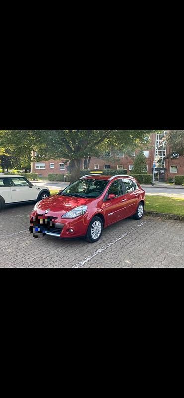 Rot Gebraucht 2009 Renault Clio II Limousine | 3.000 € - Bild 1/3