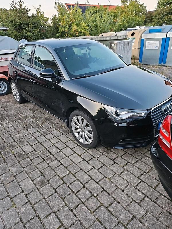 Schwarz Gebraucht 2014 Audi A1 Kleinwagen | 8.250 € (Guter Preis) - Bild 1/4