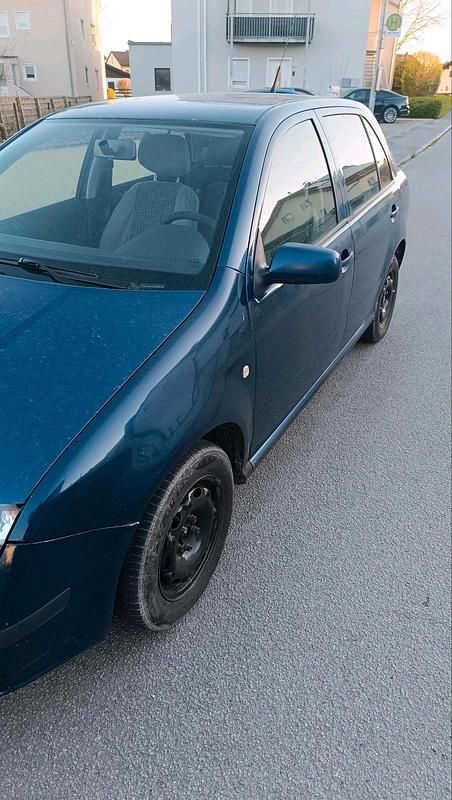 Gebraucht Skoda Fabia 64 PS (47 kW) 2007 Blau Kleinwagen