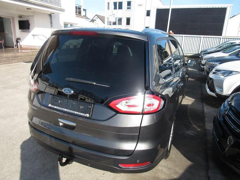 Gebraucht Ford Galaxy Titanium 209 PS (153 kW) 2016 Grau Van / Kleinbus
