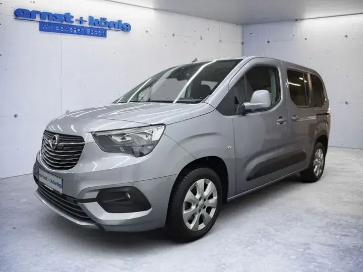 Grau Gebraucht 2021 Opel Combo Life Edition Van / Kleinbus | 22.990 € (Fairer Preis) - Bild 1/3