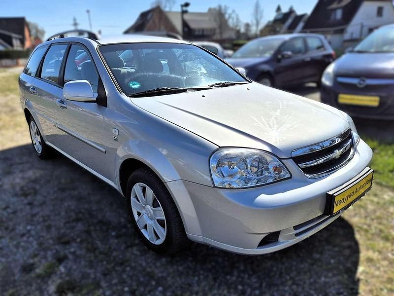 Gebraucht Chevrolet Nubira SE 109 PS (80 kW) 2010 Diamantsilber Kombi