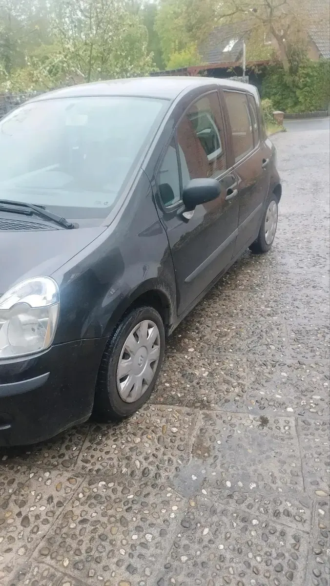 Second-hand Renault Modus 68 CP (50 kW) 2005 Negru Monovolum