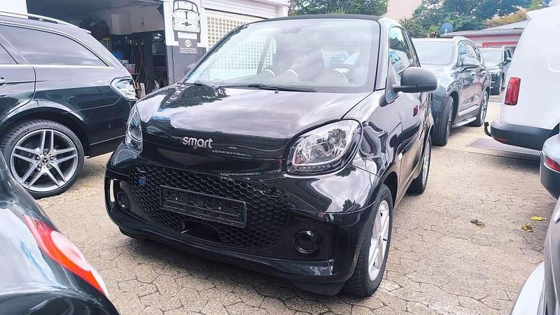 Schwarz Gebraucht 2021 Smart ForTwo Electric Drive Kleinwagen | 6.950 € (Guter Preis) - Bild 1/4