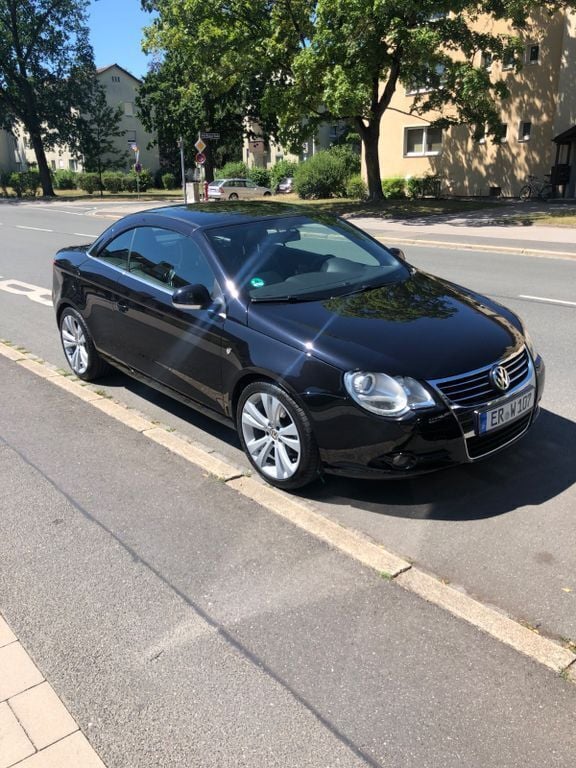 Schwarz Gebraucht 2007 VW Eos Individual Cabrio | 3.990 € (Fairer Preis) - Bild 1/4