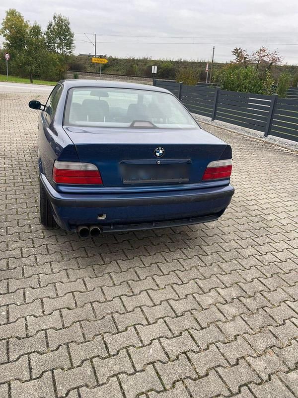Gebraucht BMW 328 193 PS (141 kW) 1998 Blau Coupé