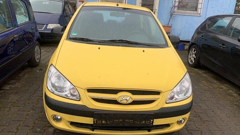 Gelb Gebraucht 2009 Hyundai Getz Basis Kleinwagen | 700 € (Superpreis) - Bild 1/4
