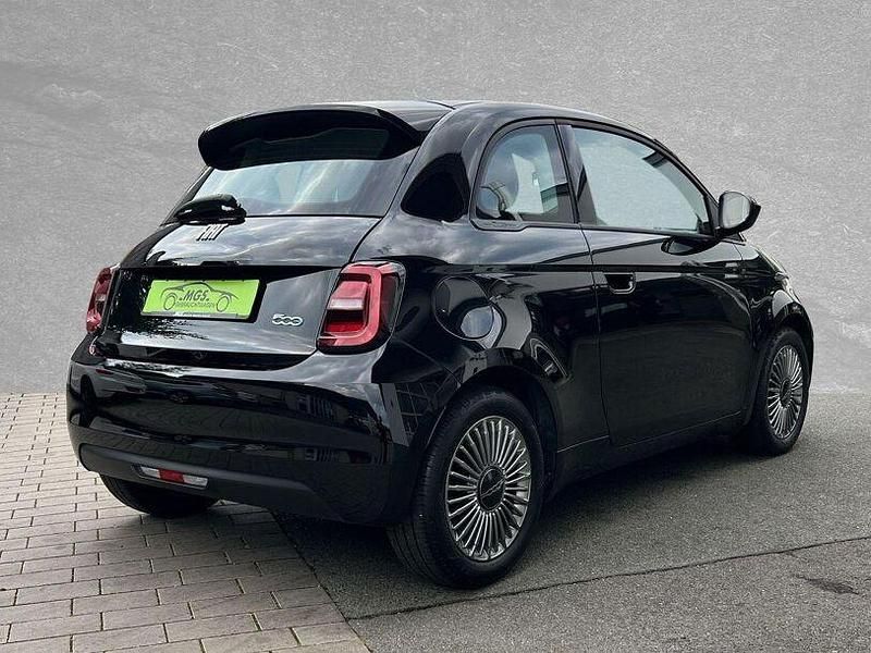 Gebraucht Fiat Croma 69 kW (95 PS) 2023 Schwarz Kleinwagen