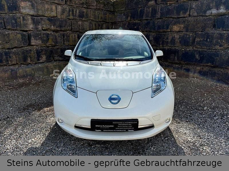 Gebraucht Nissan Leaf 80 kW (109 PS) 2012 Weiß Kleinwagen