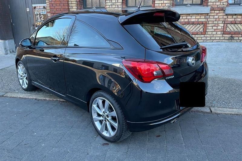Gebraucht Opel Corsa Active 101 PS (74 kW) 2017 Schwarz Kleinwagen