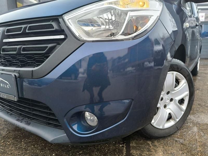 Gebraucht Dacia Dokker Lauréate 116 PS (85 kW) 2018 Blau Van / Kleinbus