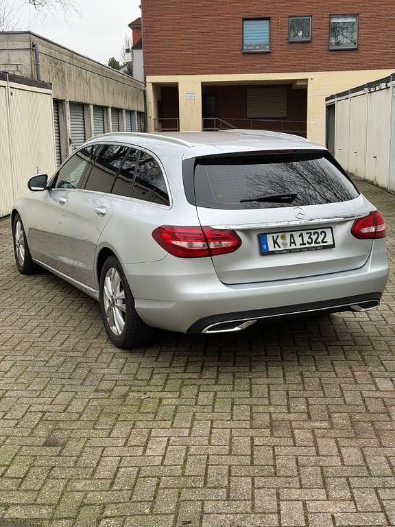 Gebraucht Mercedes C200 150 PS (110 kW) 2018 Silber Limousine