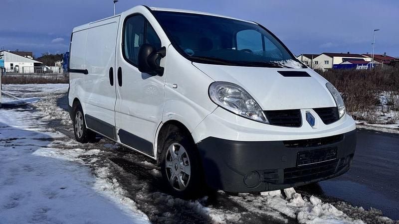Weiß Gebraucht 2013 Renault Trafic Van / Kleinbus | 3.950 € (Superpreis) - Bild 1/4