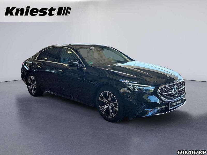 Gebraucht Mercedes E220 Avantgarde 197 PS (144 kW) 2023 Metalliclack obsidianschwarz m Limousine