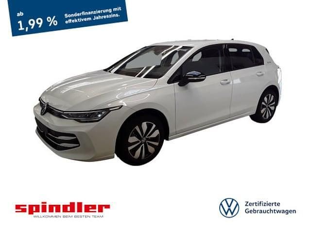 Oryxweiß perlmutteffekt Gebraucht 2024 VW Golf VIII Goal Limousine | 28.480 € (Superpreis) - Bild 1/3
