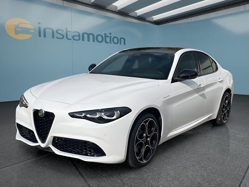 Weiß Neu 2025 Alfa Romeo Giulia Limousine | 58.299 € (Superpreis) - Bild 1/4