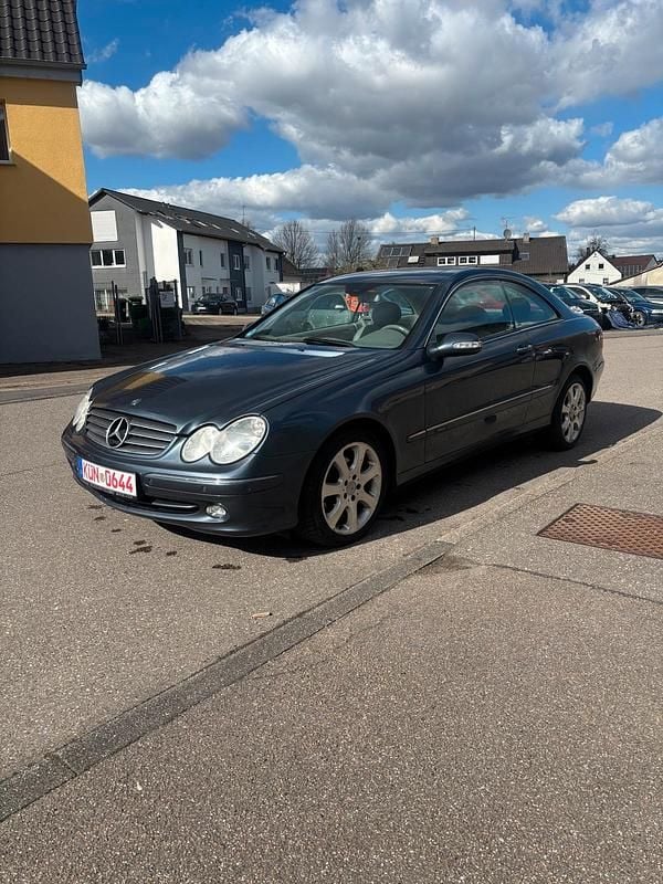 Gebraucht Mercedes CLK240 Elegance 170 PS (125 kW) 2002 Blau Coupé