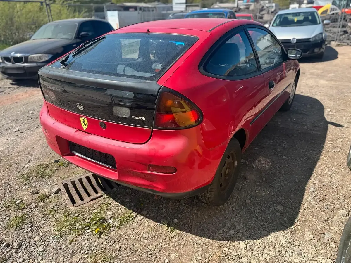 Occasion Mazda 323C 1995 Rouge Citadine