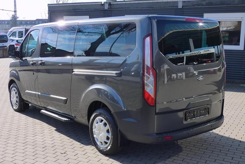 Gebraucht Ford Tourneo Custom Trend 131 PS (96 kW) 2016 Magneticgrau (metallic) Van