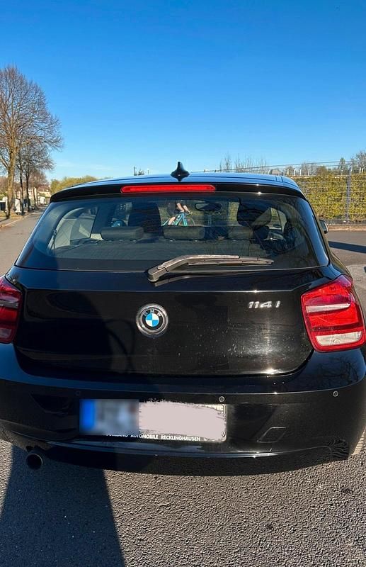 Gebraucht BMW 114 102 PS (75 kW) 2014 Schwarz Kleinwagen