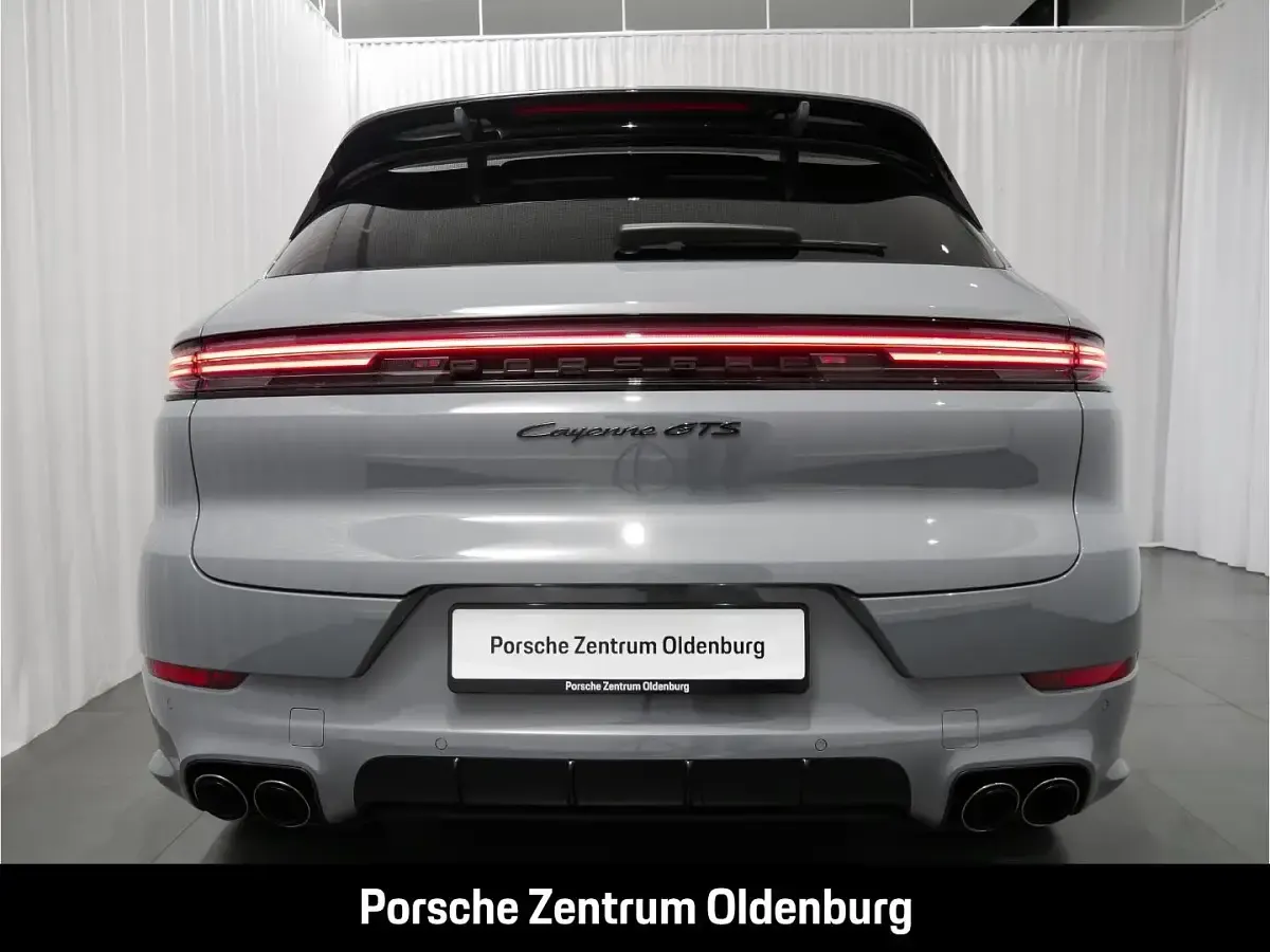 Gebraucht Porsche Cayenne GTS Sport 500 PS (367 kW) 2026 Grau SUV