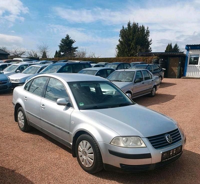 Gebraucht VW Passat 116 PS (85 kW) 2002 Silber Limousine