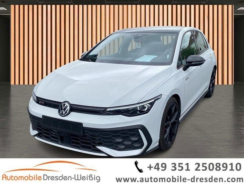 Weiß Gebraucht 2024 VW Golf VIII GTI Limousine | 36.980 € (Guter Preis) - Bild 1/4