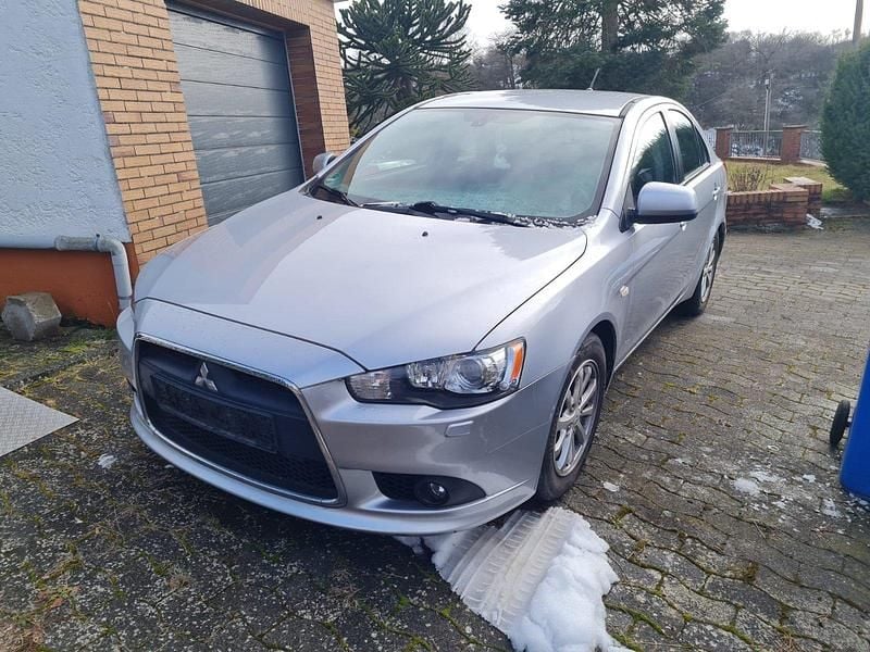 Grau Gebraucht 2012 Mitsubishi Lancer Limousine | 3.000 € (Guter Preis) - Bild 1/4