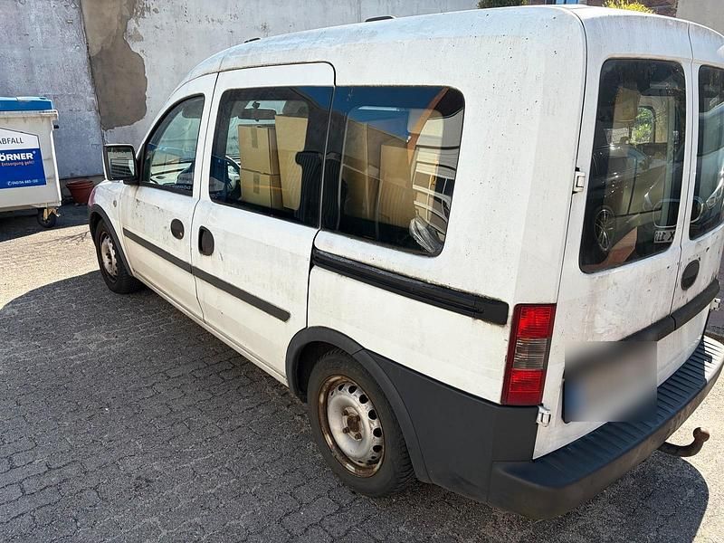Gebraucht Opel Combo 69 PS (50 kW) 2004 Weiß Van / Kleinbus