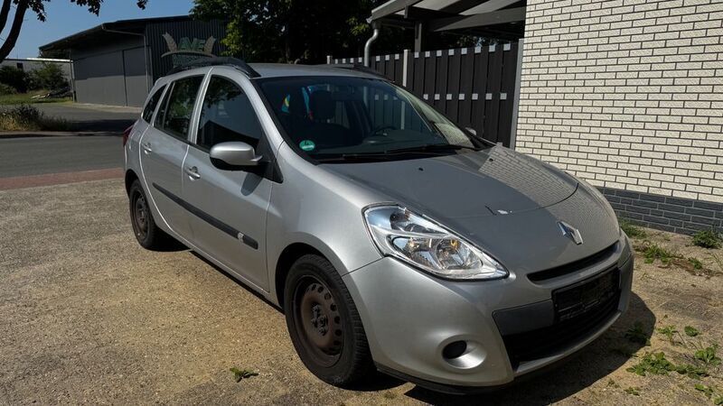 Grau Gebraucht 2010 Renault Clio II Expression Limousine | 1.950 € (Guter Preis) - Bild 1/4