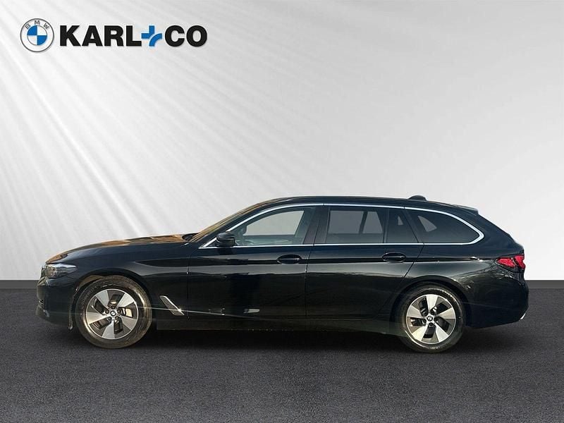 Gebraucht BMW 530 245 PS (180 kW) 2022 Black sapphire metallic (schwarz) Kombi