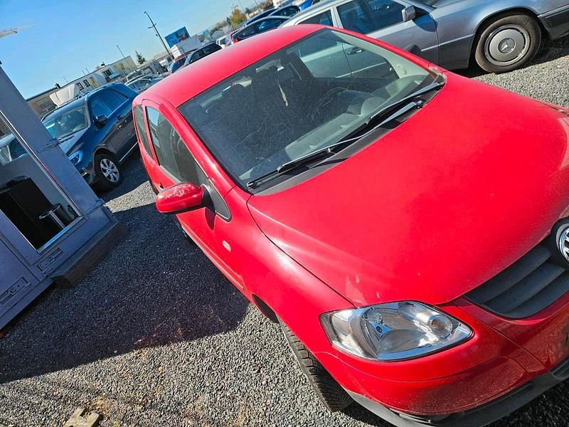 Second-hand VW Fox 54 CP (39 kW) 2007 Roșu Hatchback