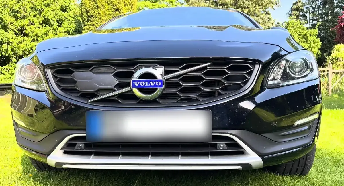 Gebraucht Volvo V60 CC Pro 190 PS (139 kW) 2018 Schwarz Kombi