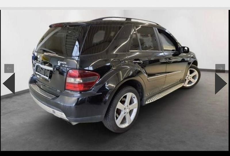 Gebraucht Mercedes ML320 224 PS (164 kW) 2008 Obsidianschwarz SUV