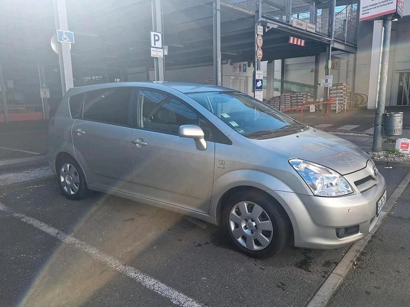 Silber Gebraucht 2004 Toyota Corolla Limousine | 5.000 € (Teuer) - Bild 1/4