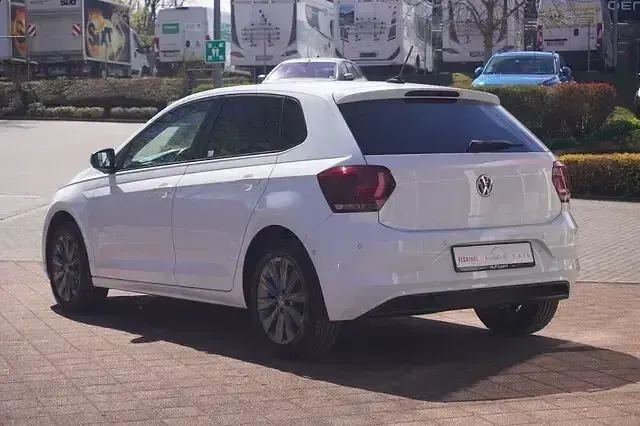 Gebraucht VW Polo Highline 95 PS (69 kW) 2019 Weiß Kleinwagen