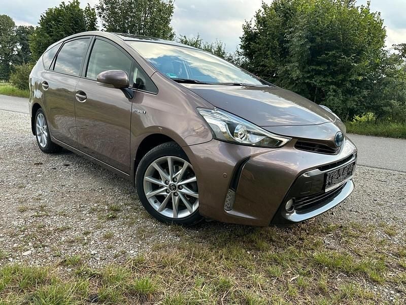 Braun Gebraucht 2018 Toyota Prius+ Plus Van / Kleinbus | 24.900 € (Guter Preis) - Bild 1/4