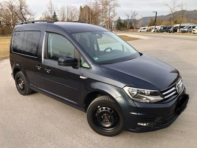 Blau Gebraucht 2017 VW Caddy Comfortline Van / Kleinbus | 12.900 € (Superpreis) - Bild 1/4