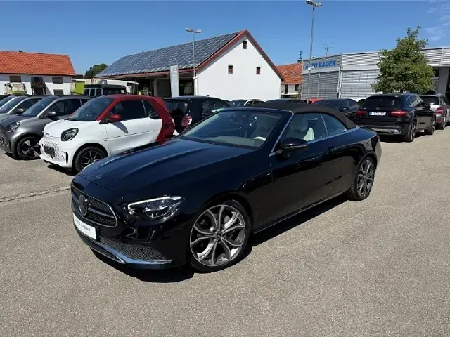 Gebraucht Mercedes E200 Avantgarde 197 PS (144 kW) 2021 Schwarz Cabrio