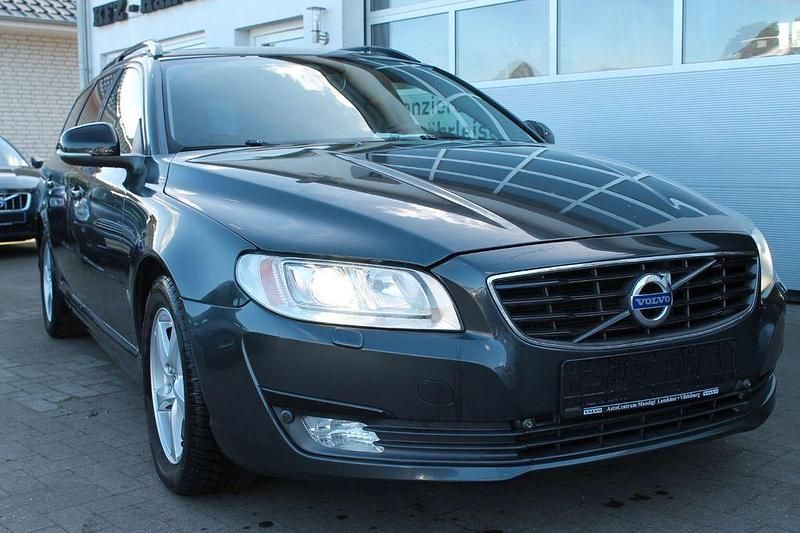Savile grey Gebraucht 2015 Volvo V70 Kombi | 6.999 € - Bild 1/4