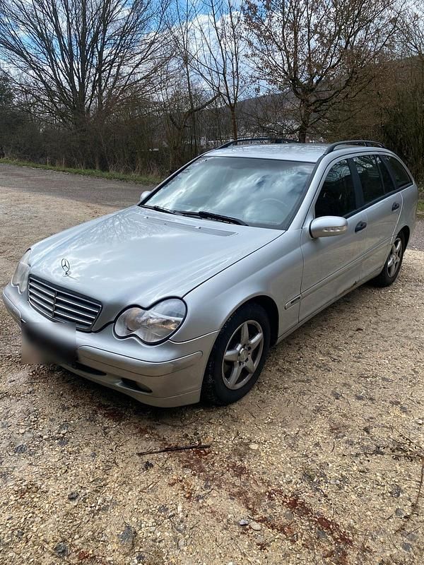 Gebraucht Mercedes C200 122 PS (89 kW) 2002 Silber Kombi