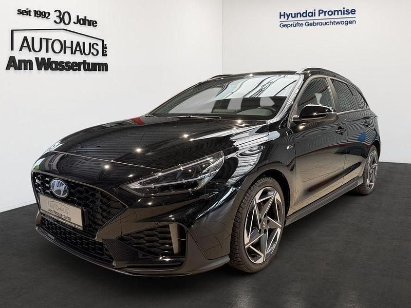 Abyss black / mic Gebraucht 2024 Hyundai i30 N Line Kombi | 26.999 € (Fairer Preis) - Bild 1/4
